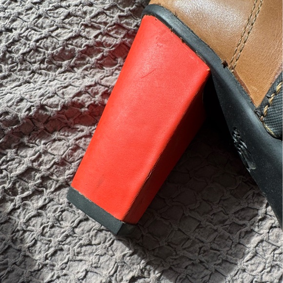 Fun Sorel heeled boot in EUC - Picture 10 of 16
